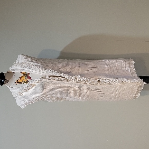 SINCERELY JULES off white blanket vest sweater with fringe.   Size Small. - Picture 1 of 8